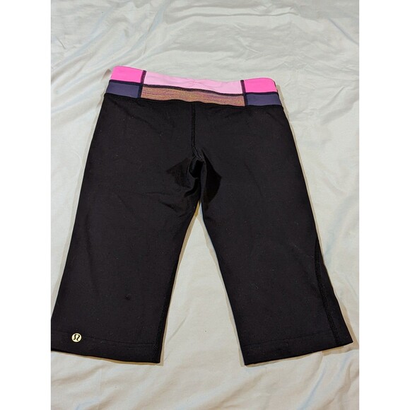 Lululemon athletica capris - Picture 5 of 8